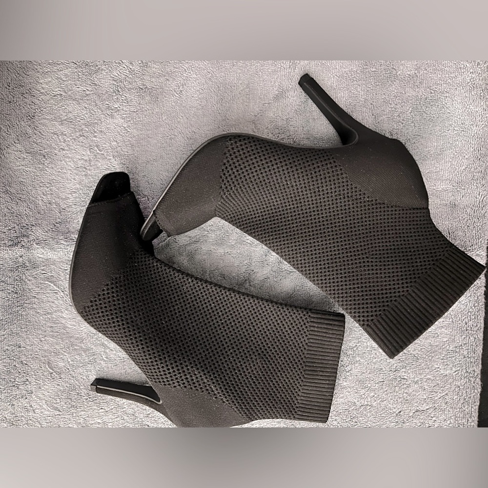 MIA SADDIE PEEP TOE BOOT(BRAND NEW)!!!!
